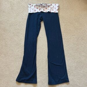 SOLOW Navy Flare Pants with Syracuse University Foldover Logo